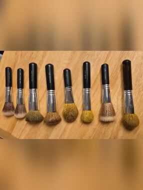 i.d. Bare Minerals Bare Escentuals Face Brushes Set Of 8